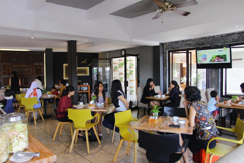 Hotel Sriti 46/57