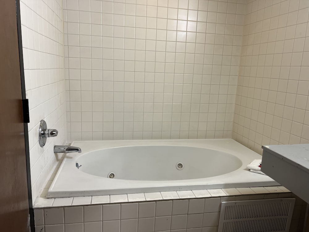 Haven Inn Suites 37/37