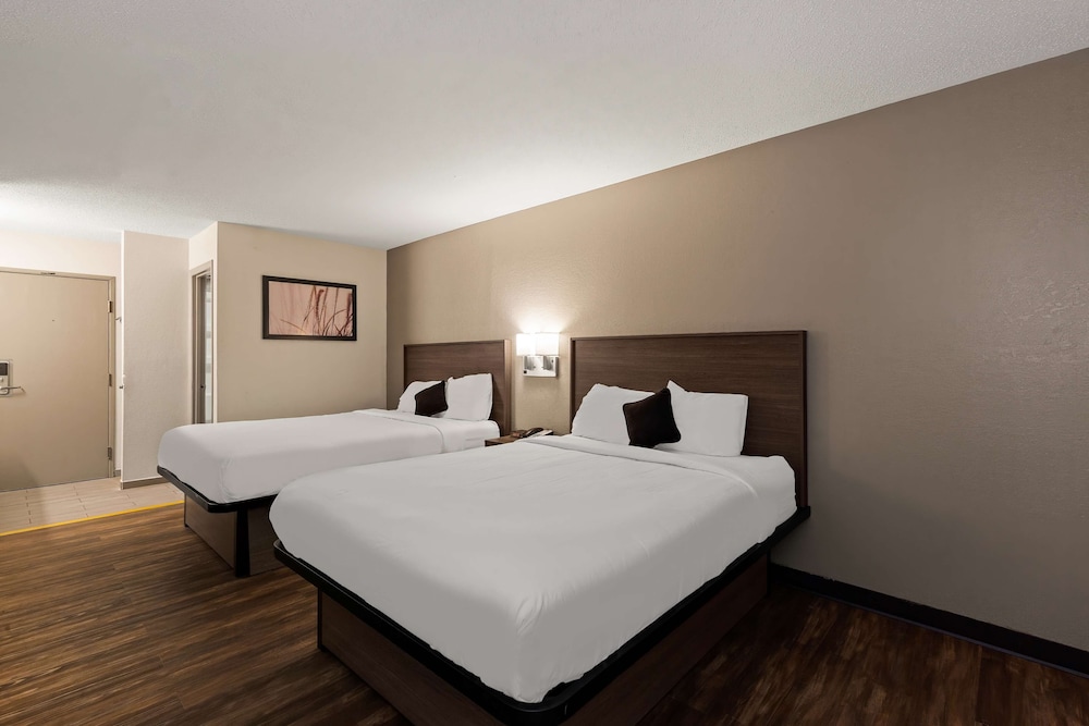 Red Lion Inn & Suites Caseyville 9/31