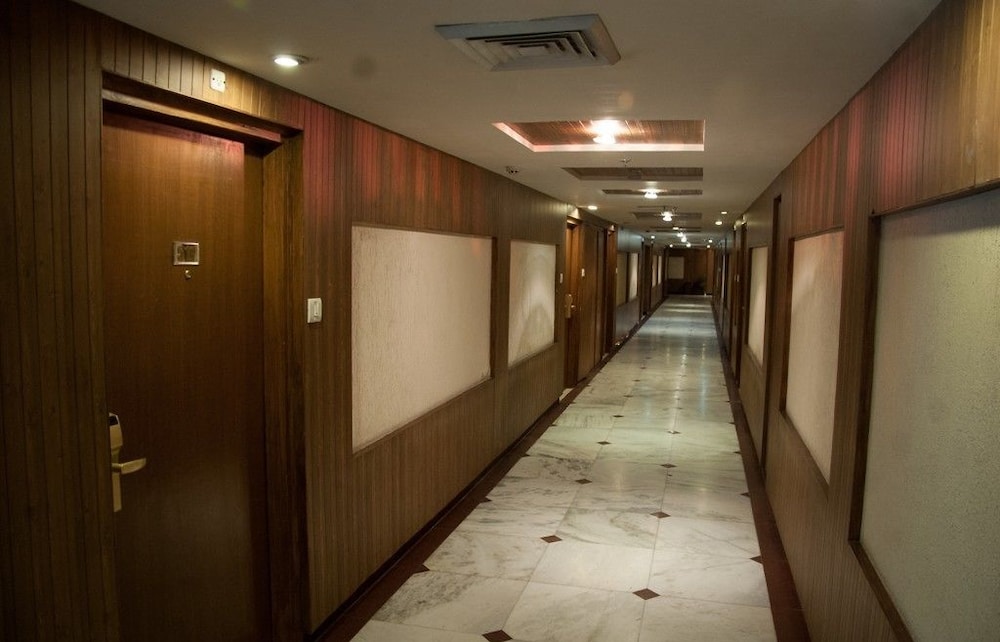 Hotel Shivalik View 5/9
