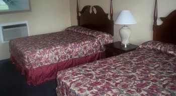 Catalina Airport Motel 11/42