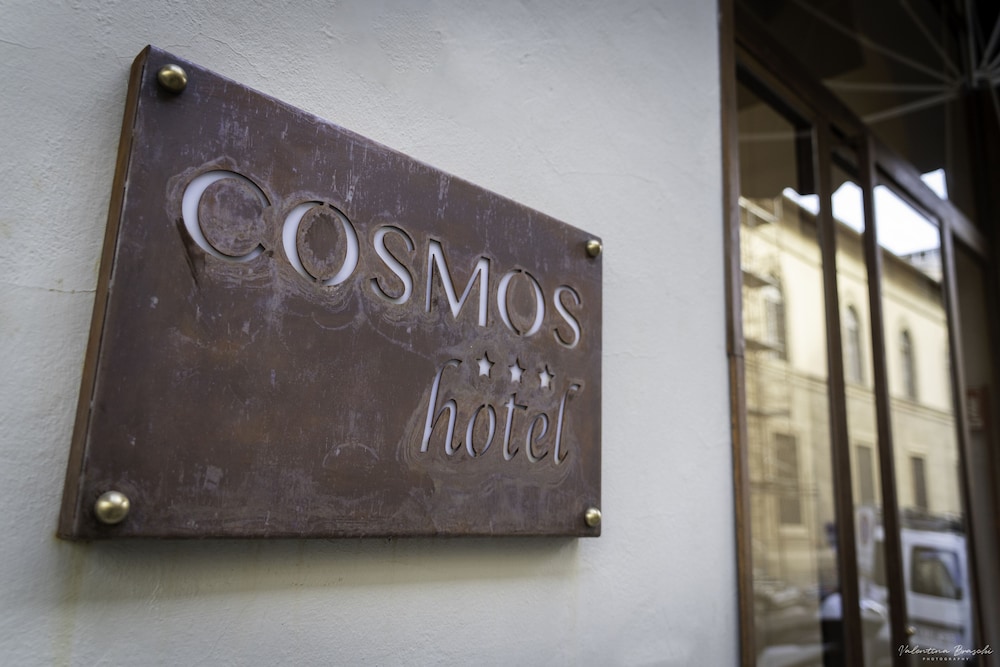 Hotel Cosmos 30/48