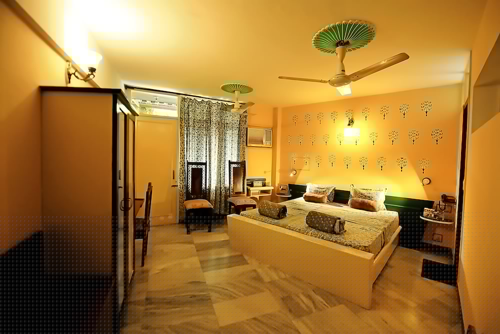 Jaipur Inn 52/62