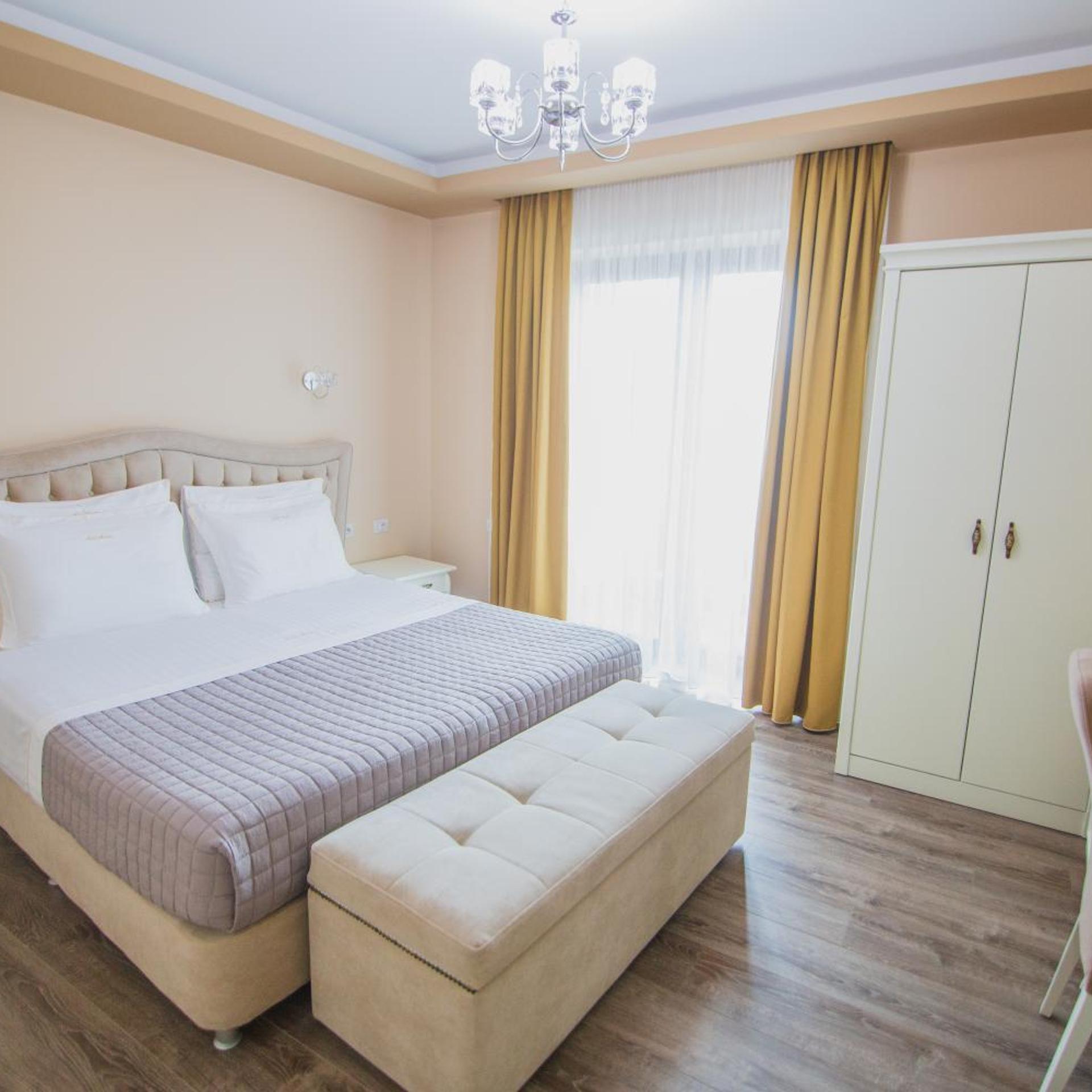 Christi's Hotel Borova 23/60