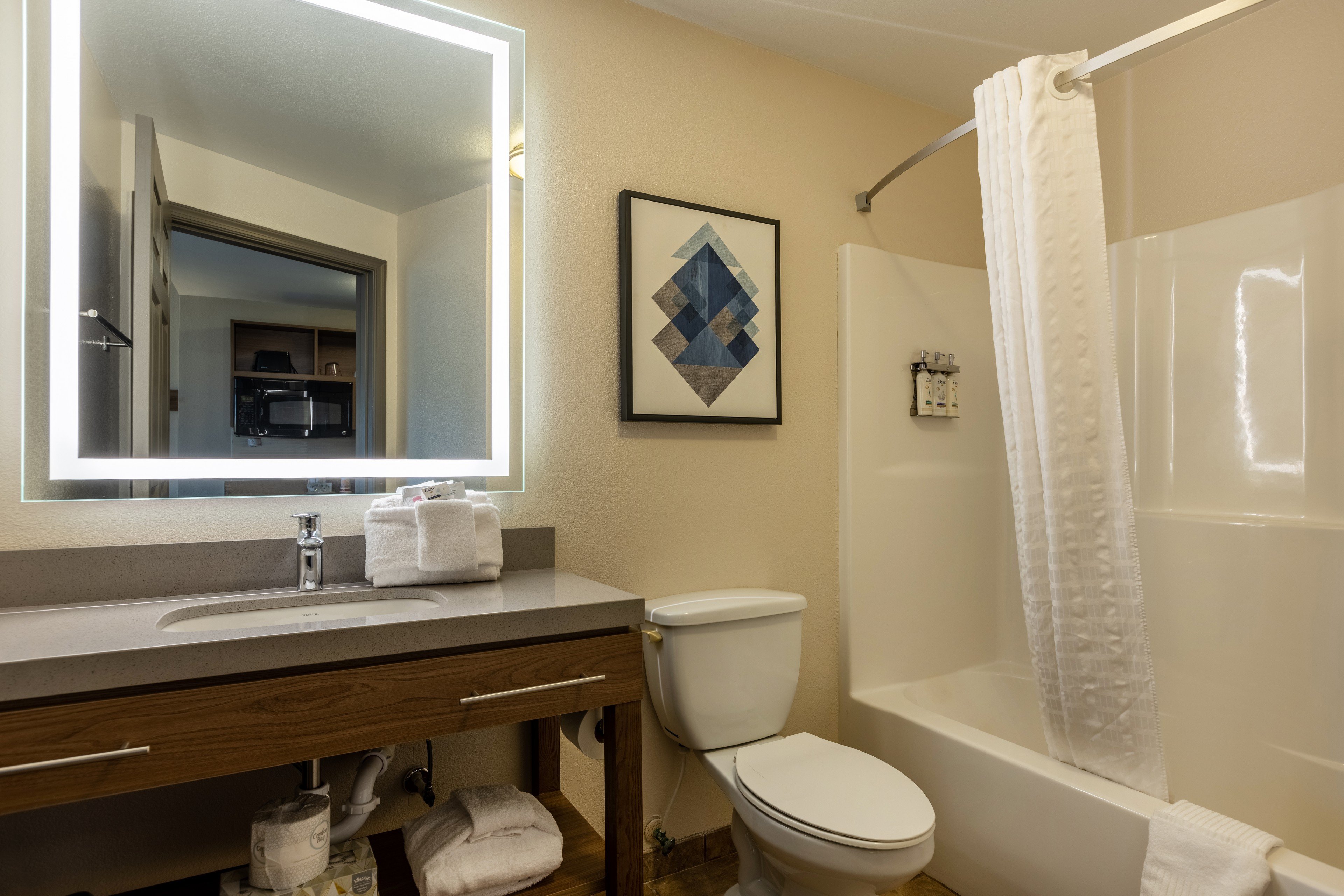 CANDLEWOOD SUITES BLUFFTON - HILTON HEAD 72/73