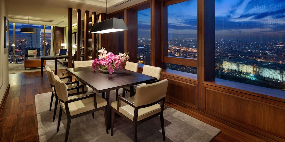 Hilton Istanbul Bomonti Hotel & Conference Center 73/91