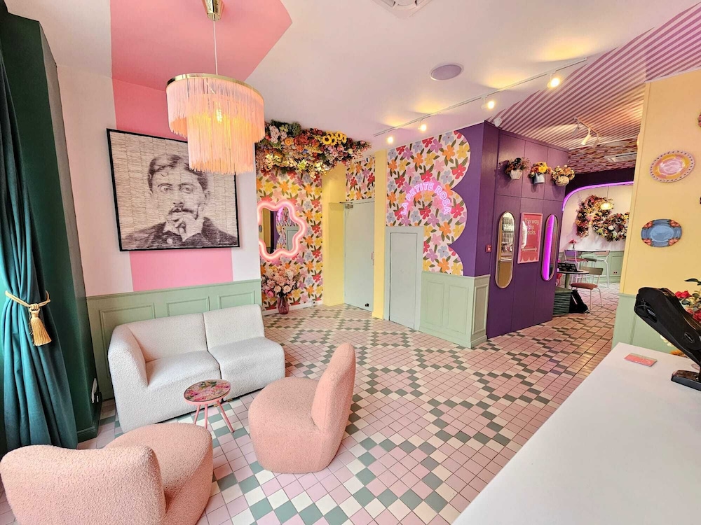 Hotel La Petite Rosa 43/50