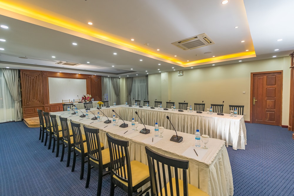 Kampong Thom Royal Hotel 34/44