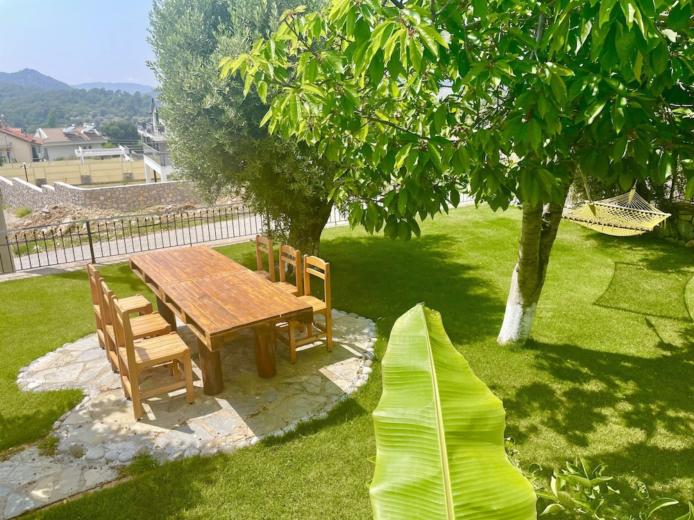 Mountain Valley Apart Hotel & Villas 47/50