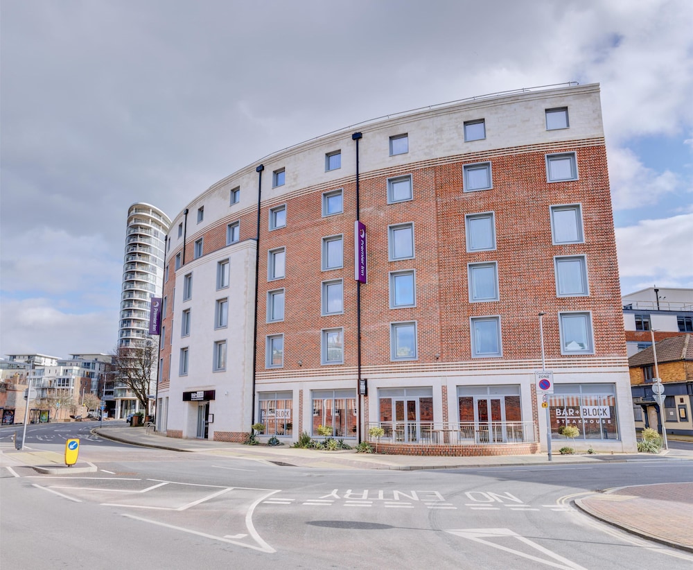 Premier Inn Portsmouth Dockyard in PORTSMOUTH - UK