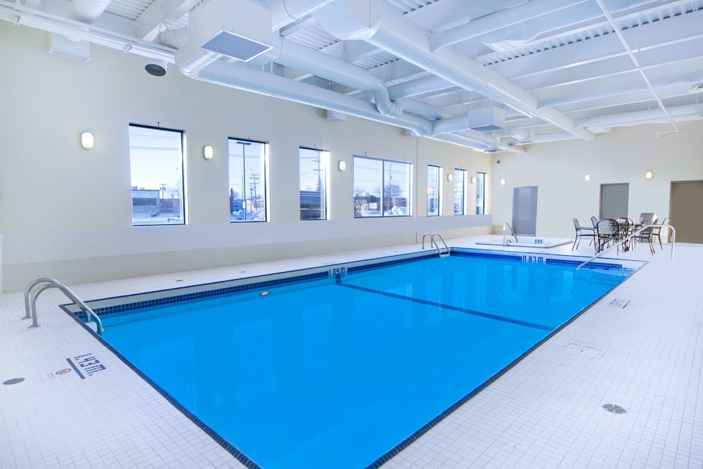 Best Western Plus Winnipeg Airport Hotel 7/45