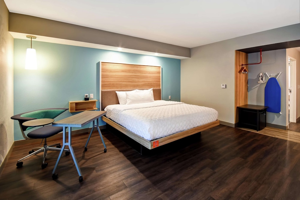 Tru by Hilton Pigeon Forge, TN 16/55