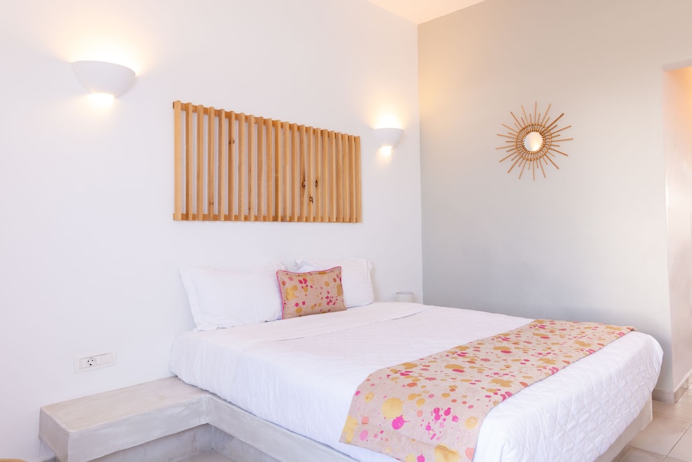 ELEGANT, DOUBLE BED