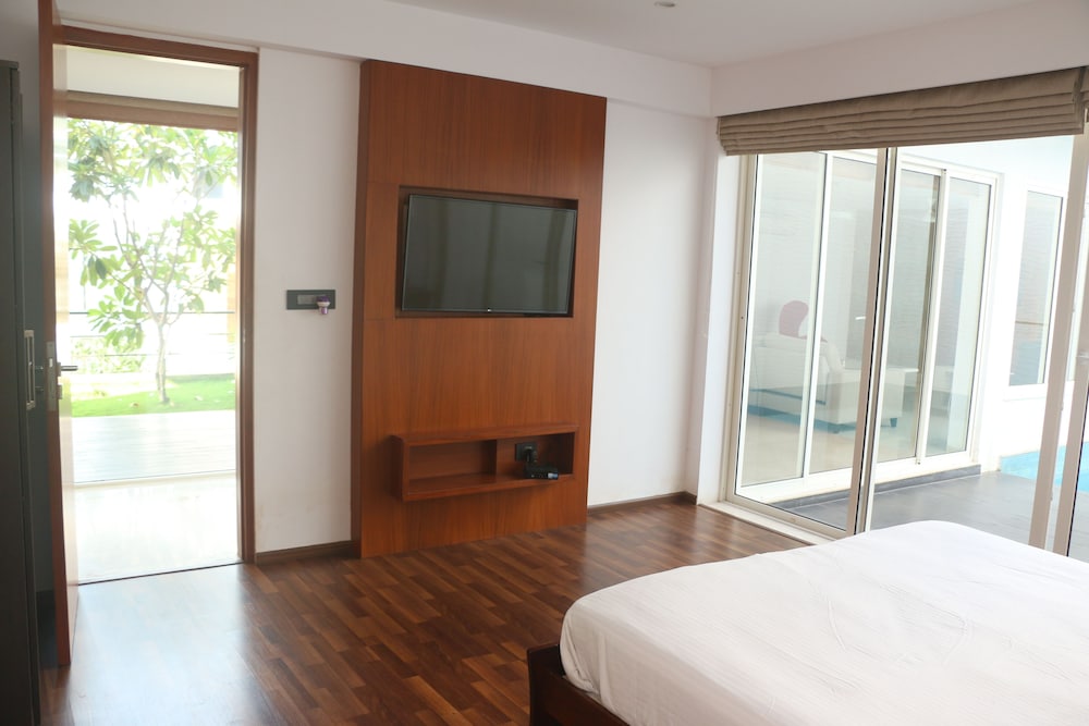 Luxe Loft Villa 8/34