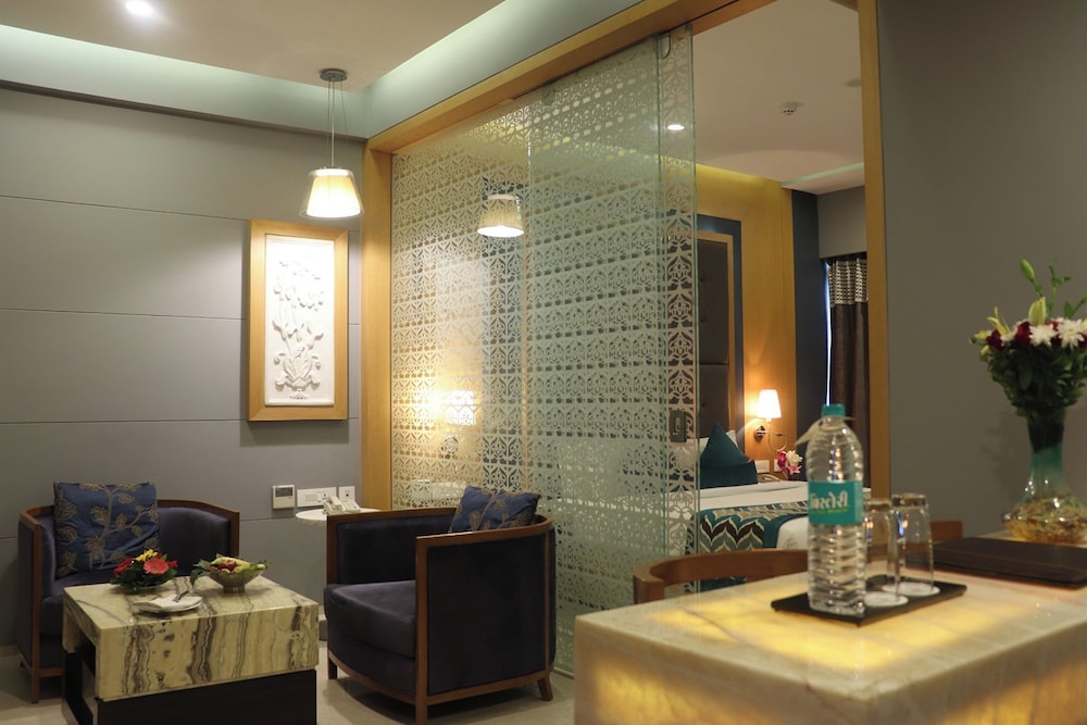 Crimson Park Shree Kanak Udaipur 27/50