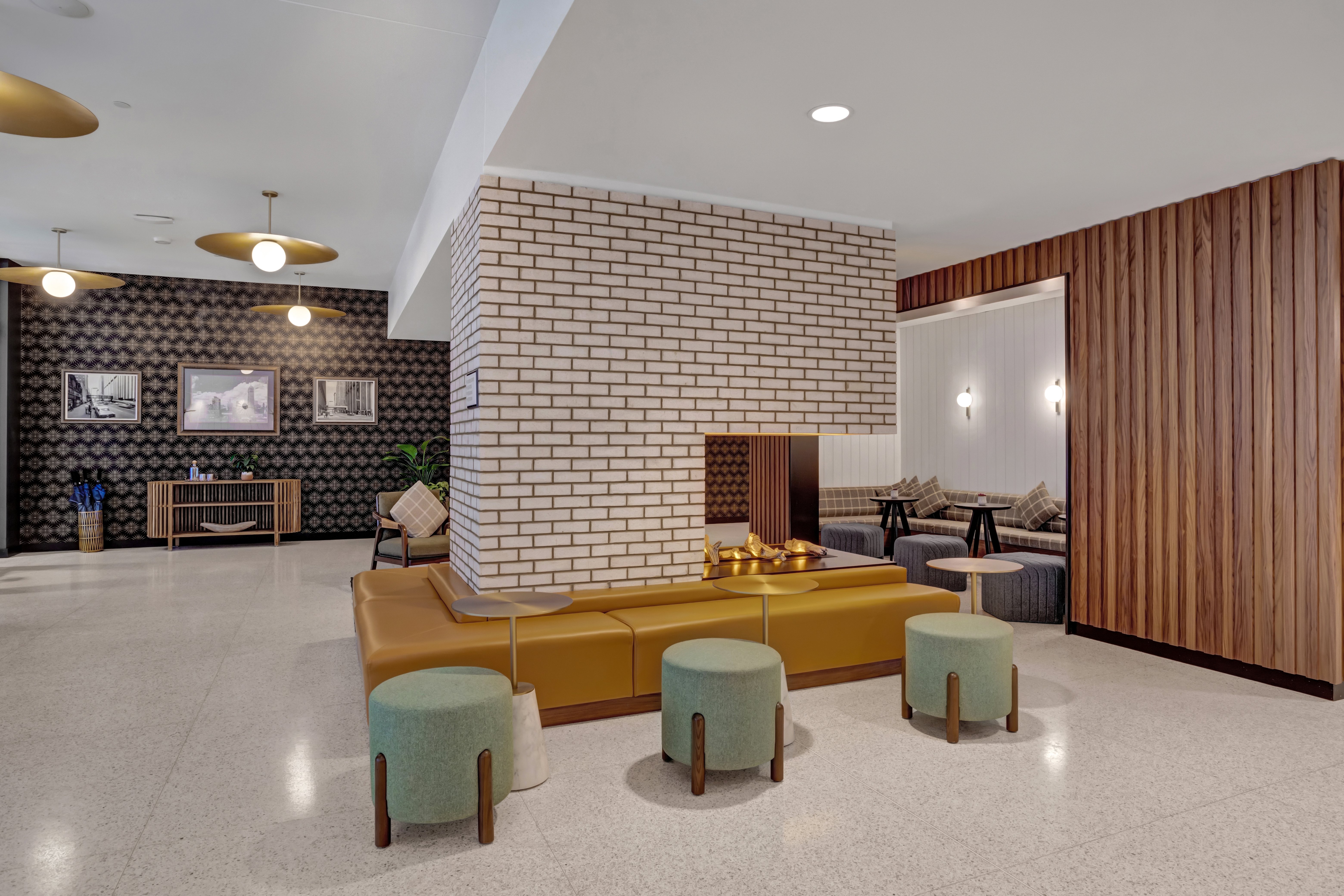 Hotel Indigo Minneapolis Downtown An Ihg Hotel Ex Crowne Plaza 44/66