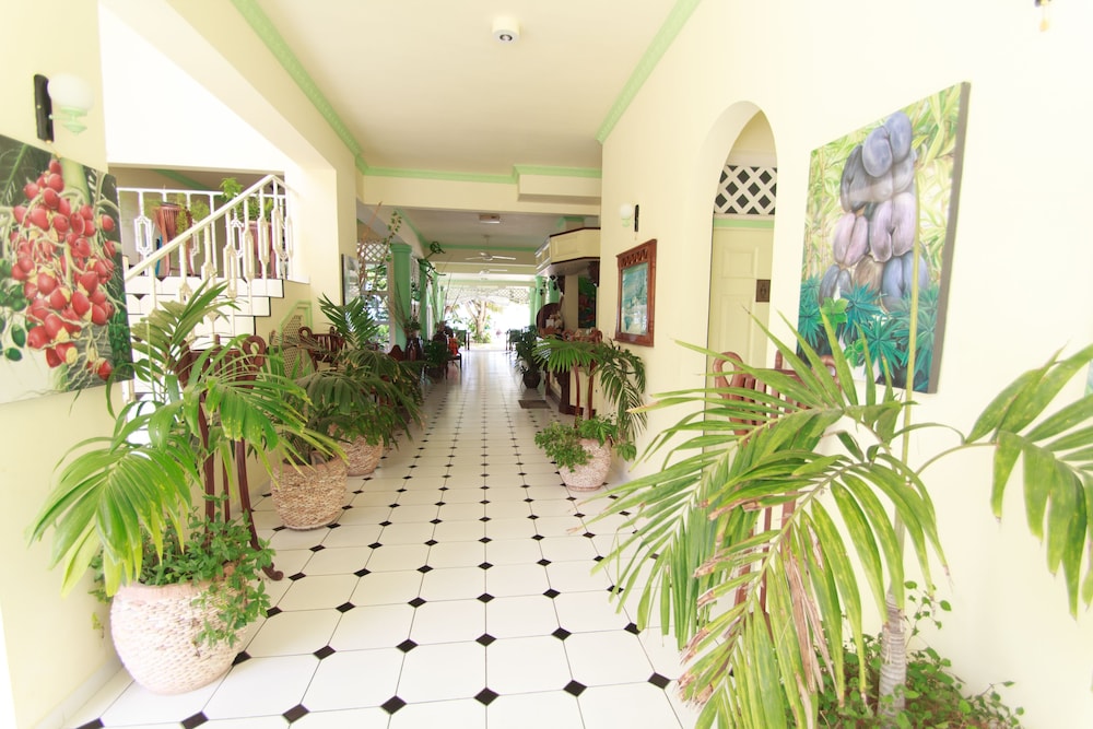 Palm Beach Hotel 9/40
