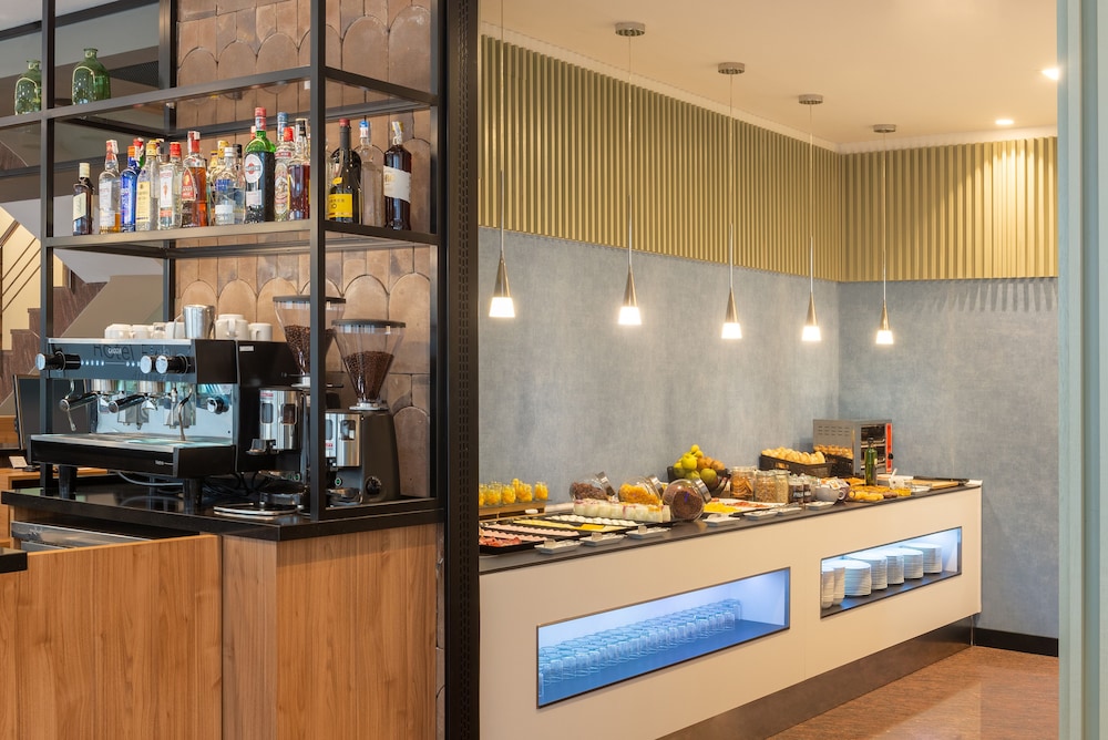 Hotel Elche Centro Affiliated By Melia 5/54