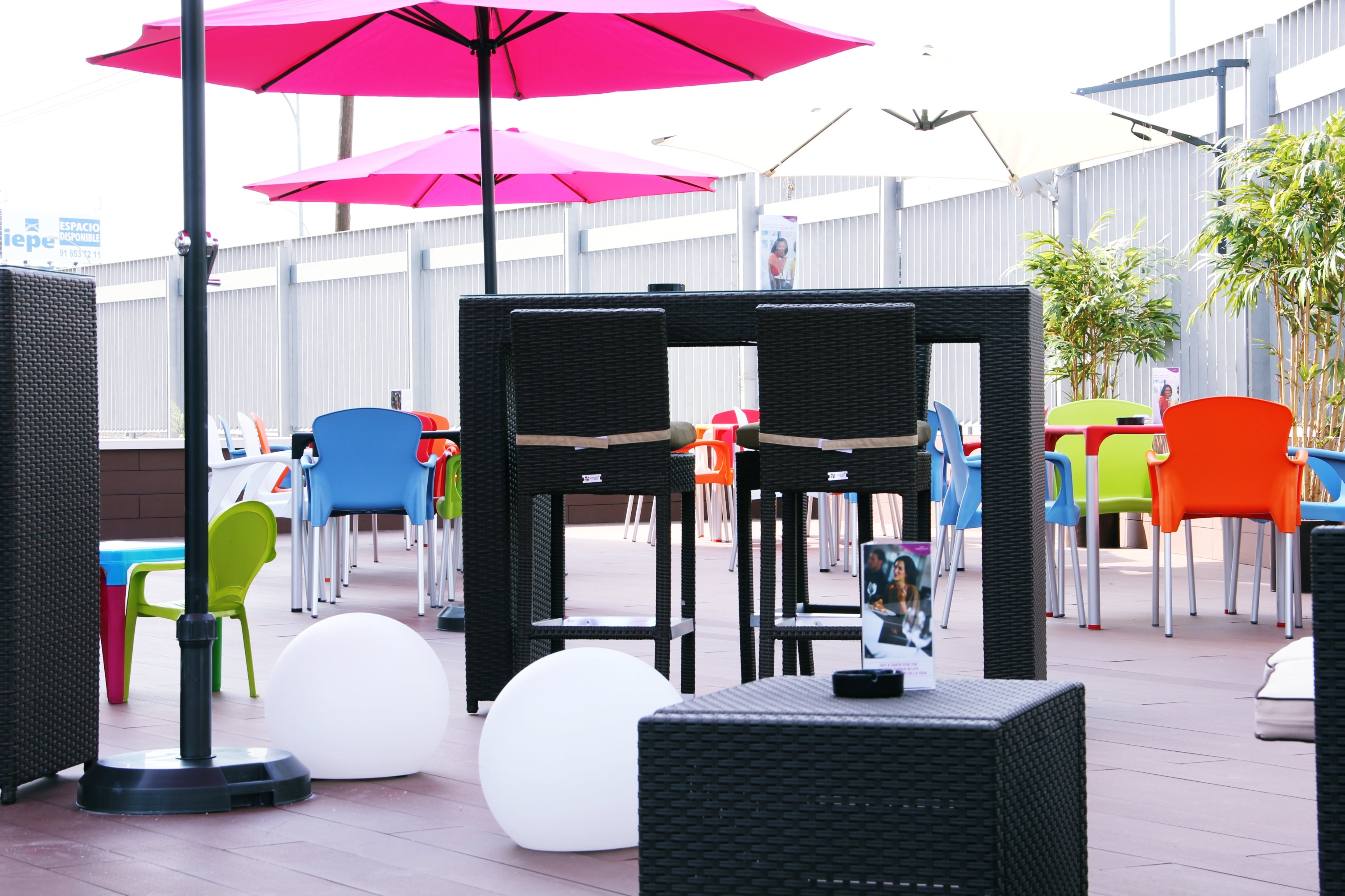 Crowne Plaza Madrid Airport Hotel 70/76