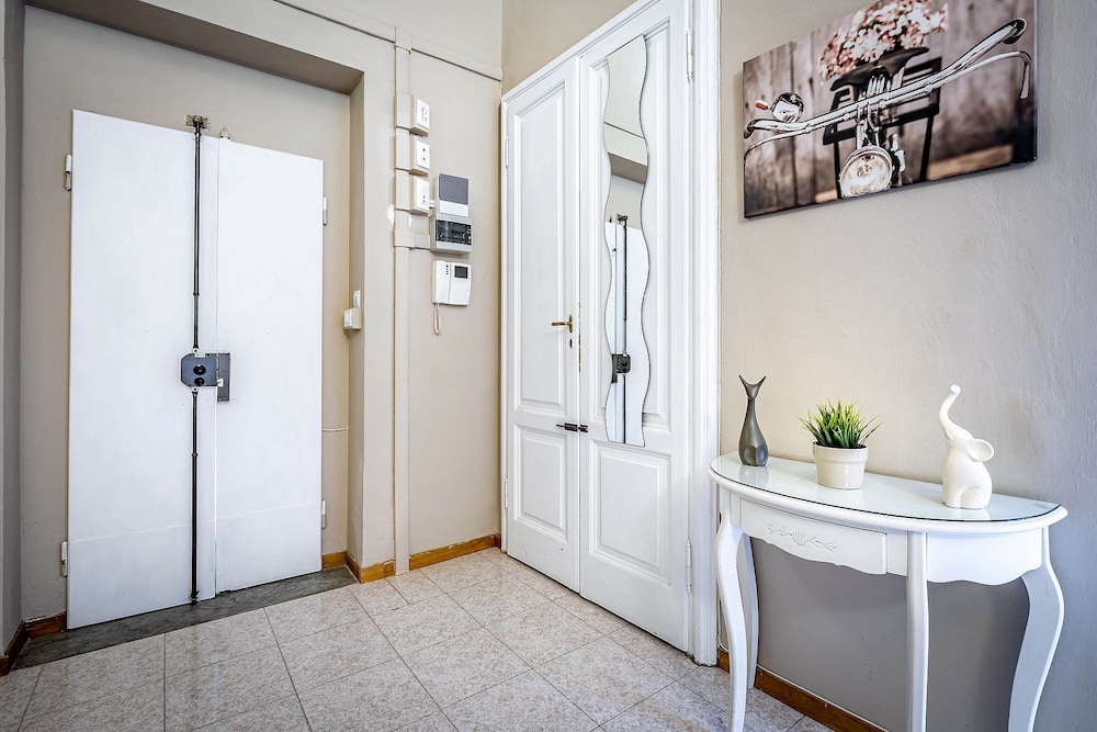 Antico Centro Suites 10/66
