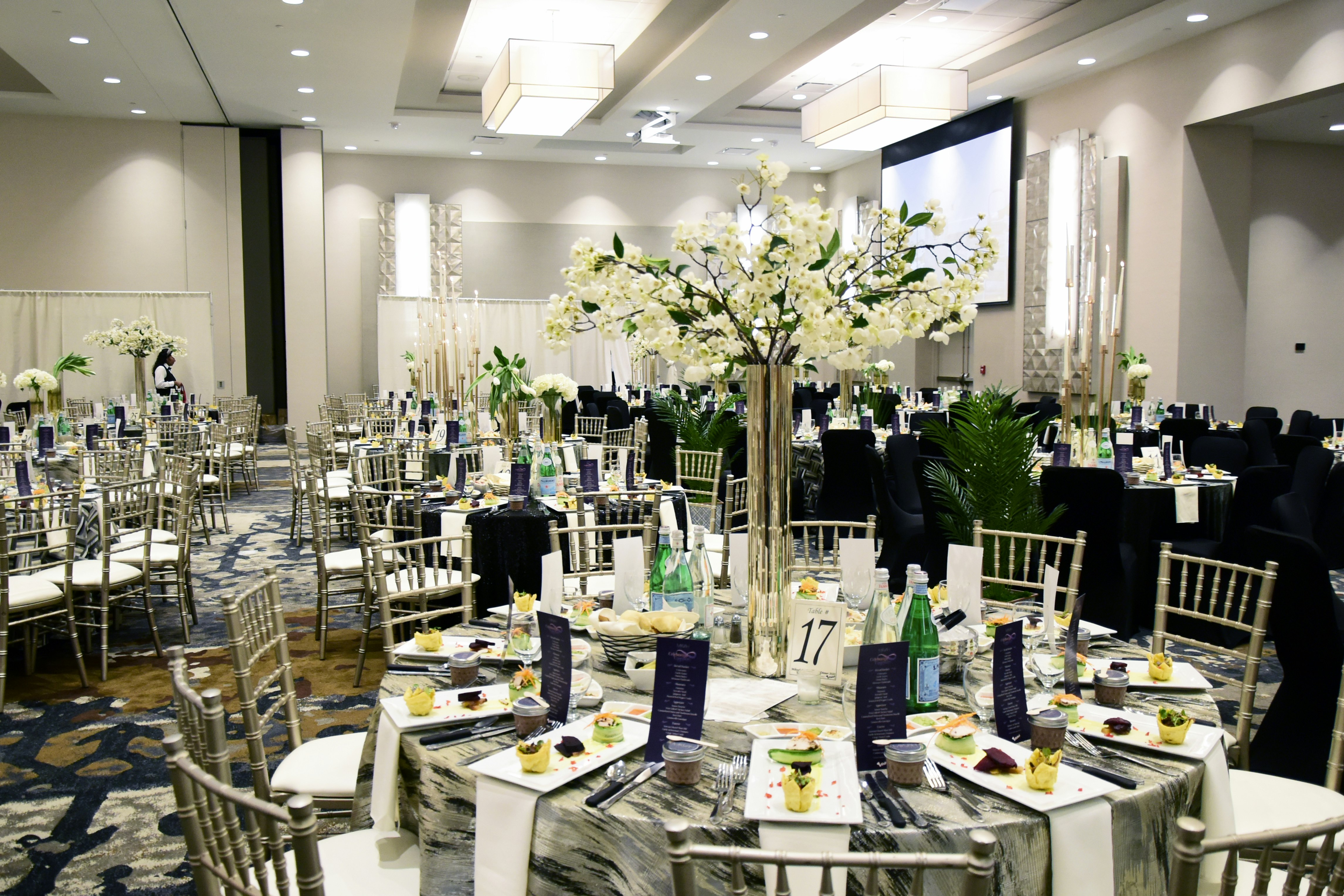 Doubletree By Hilton Hotel Baltimore North Pikesville 55/84