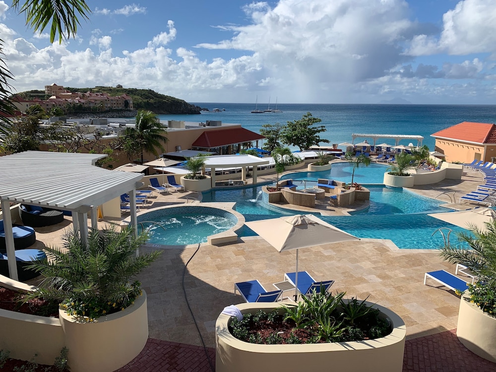 Divi Little Bay Beach Resort 5/50