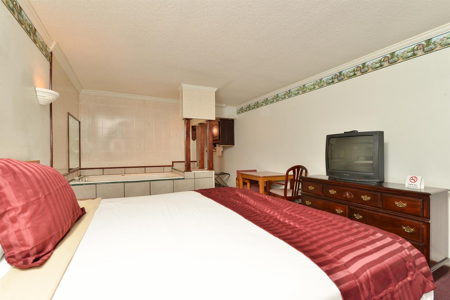 Americas Best Value Inn & Suites Kansas City 9/36