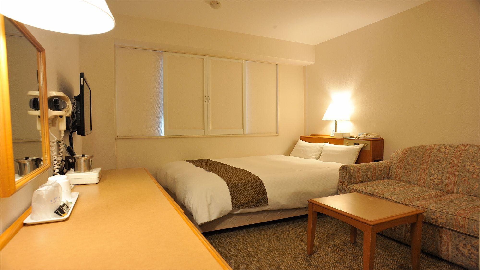 Deluxe, Double Bed, Shared Bathroom, North Wing