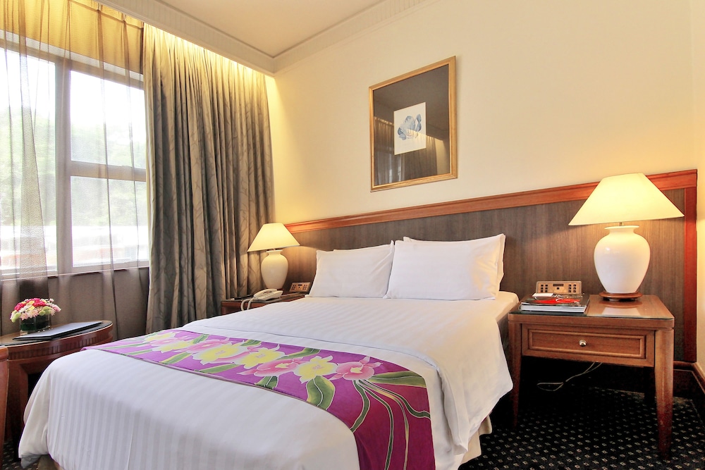 The Jesselton Hotel 21/50