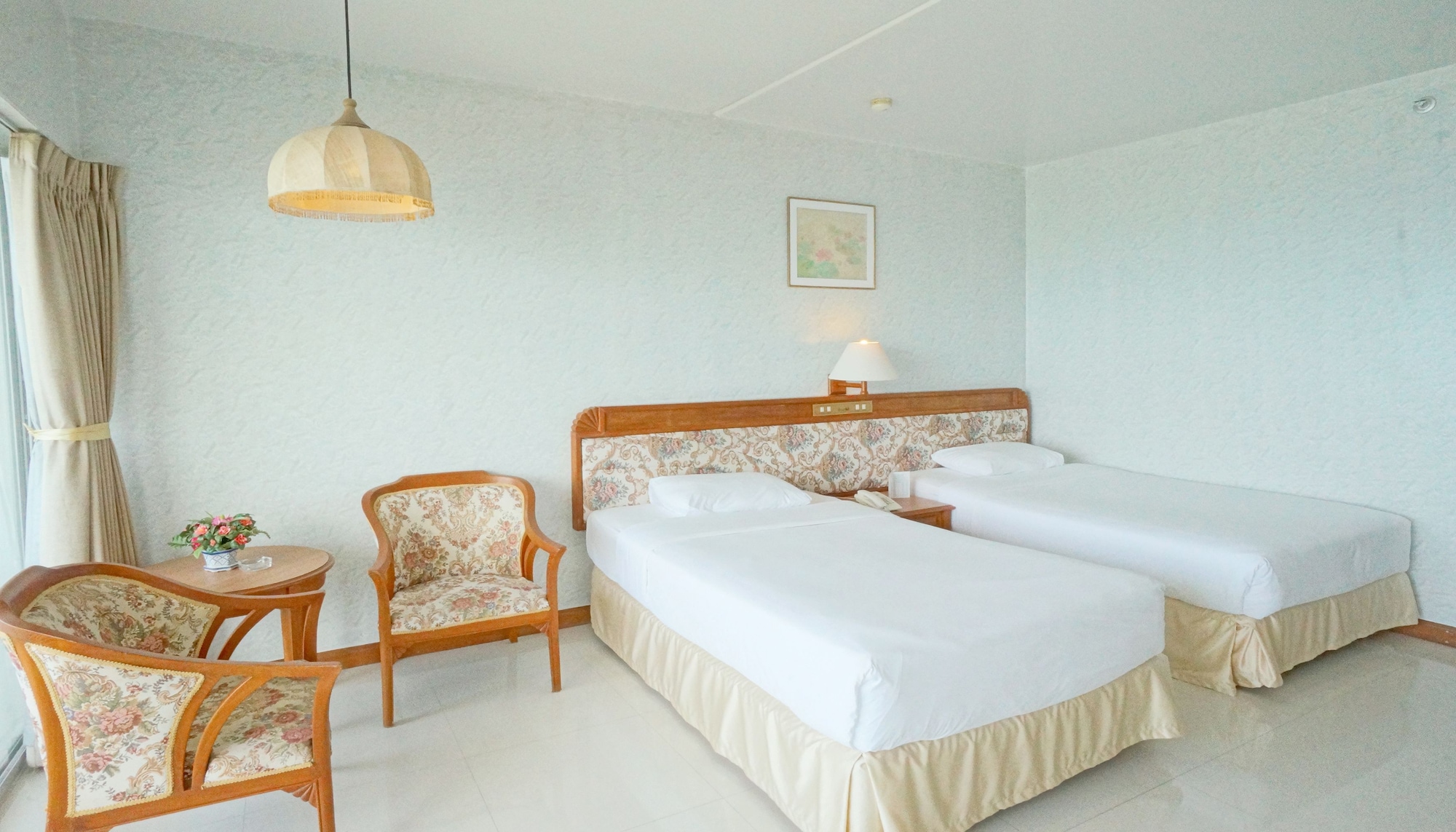 1 Bedroom, Superior, Double Bed, Partial Sea View