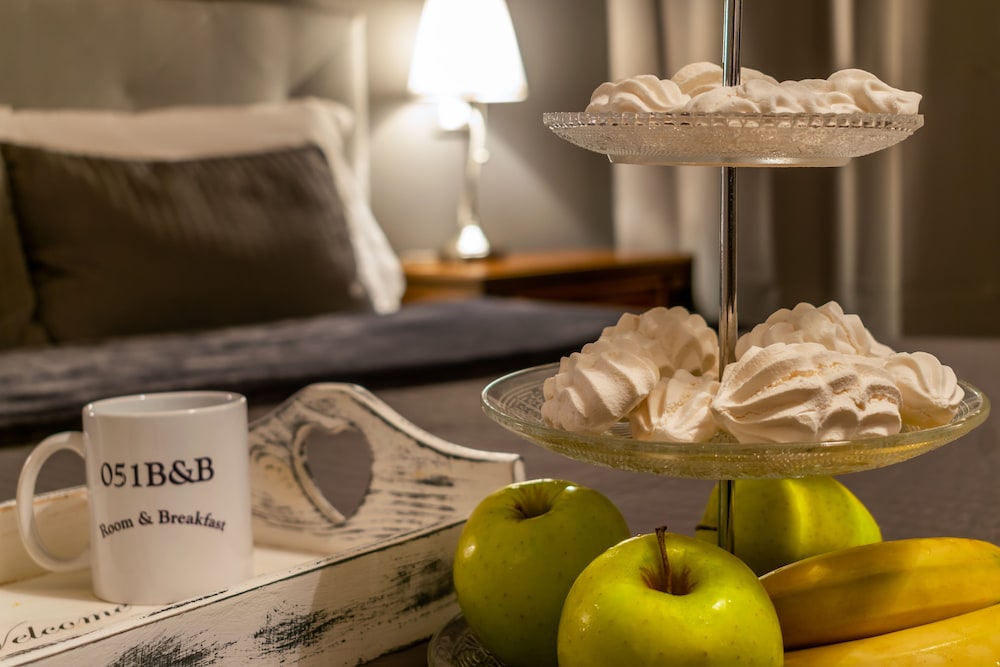 051B&B Room & Breakfast 11/50