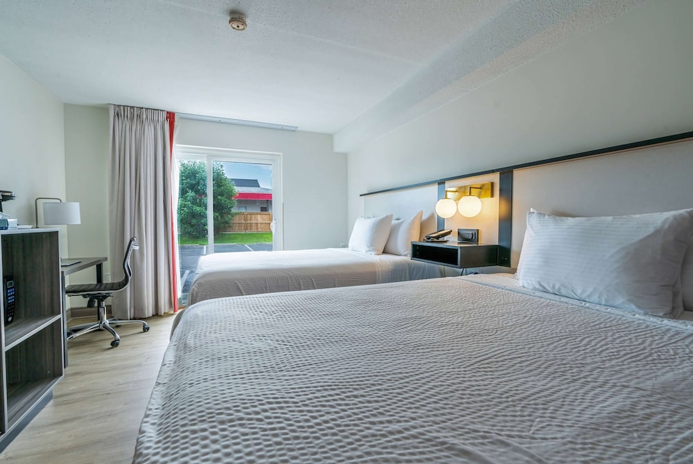 ROOM, 2 QUEEN BEDS