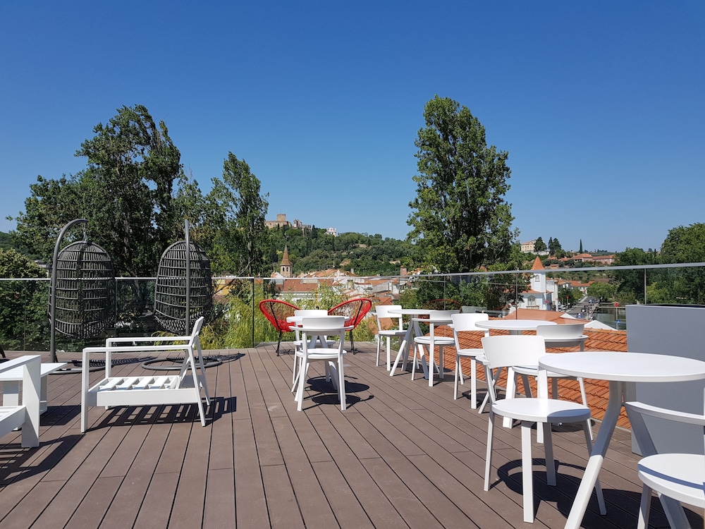 Thomar Boutique Hotel 51/63