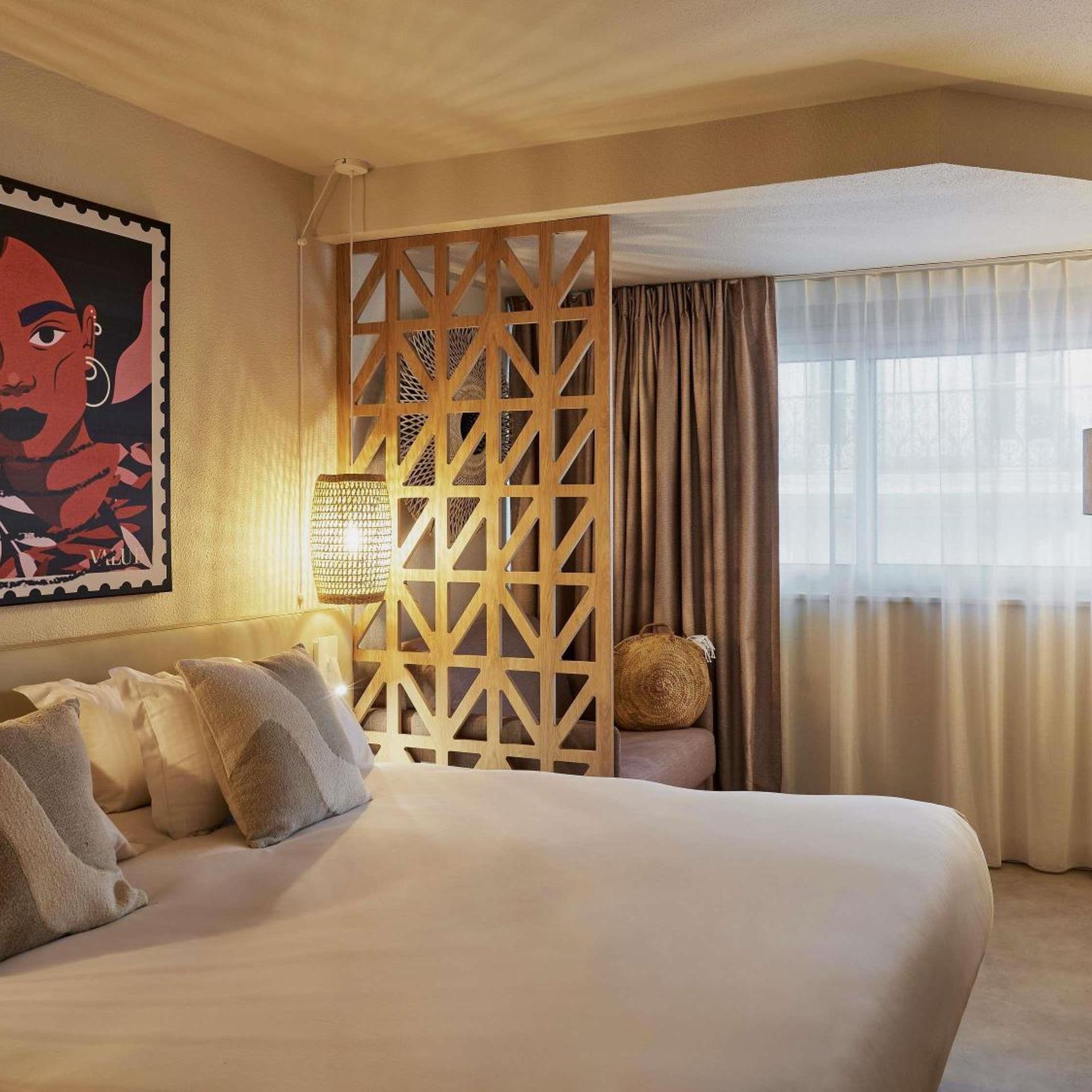 Classic, Triple, 1 Double and 1 Single Bed, City View, Mercure St Raphael Centre Plage 3/10