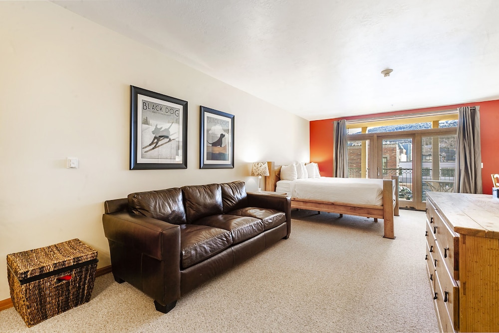 The Caledonian By All Seasons Resort Lodging 52/80