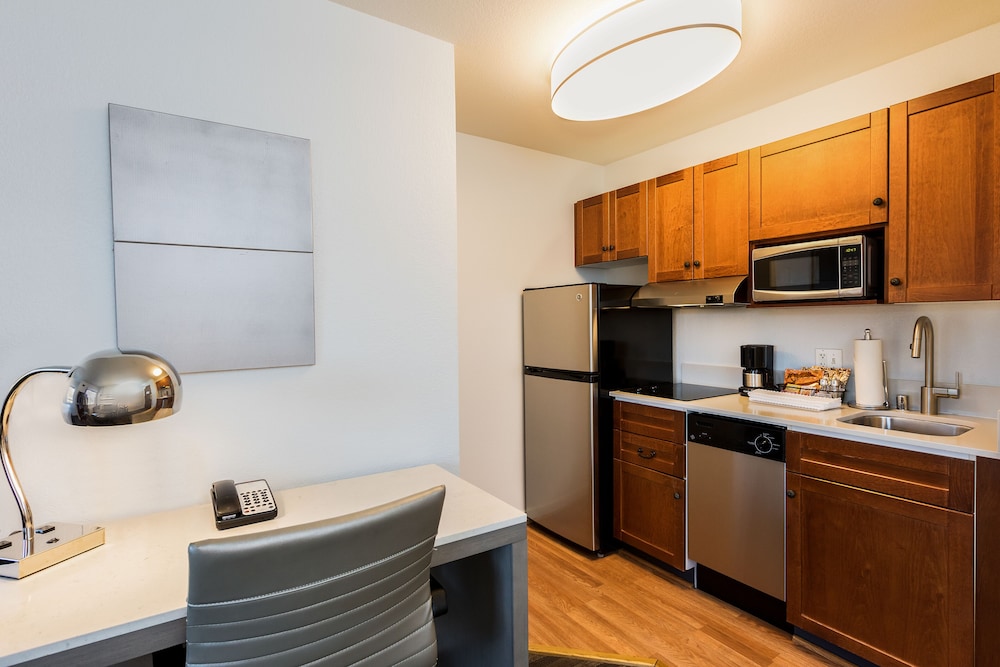 Hyatt House San Ramon 68/68