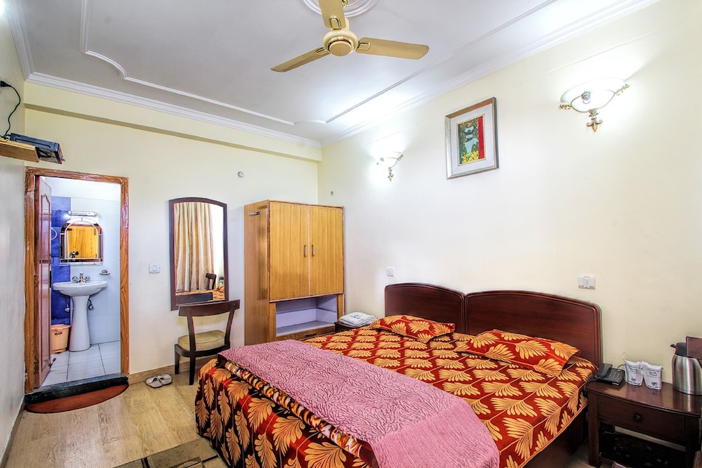 Hotel Lake Inn Bhimtal 9/21