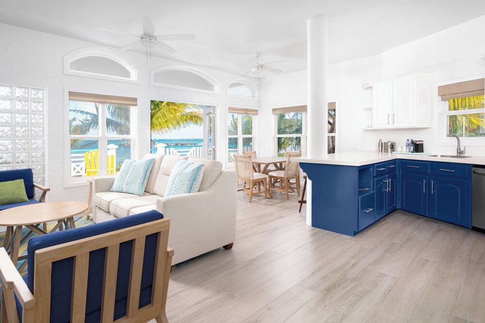 Margaritaville Beach Resort Ambergris Caye 22/50
