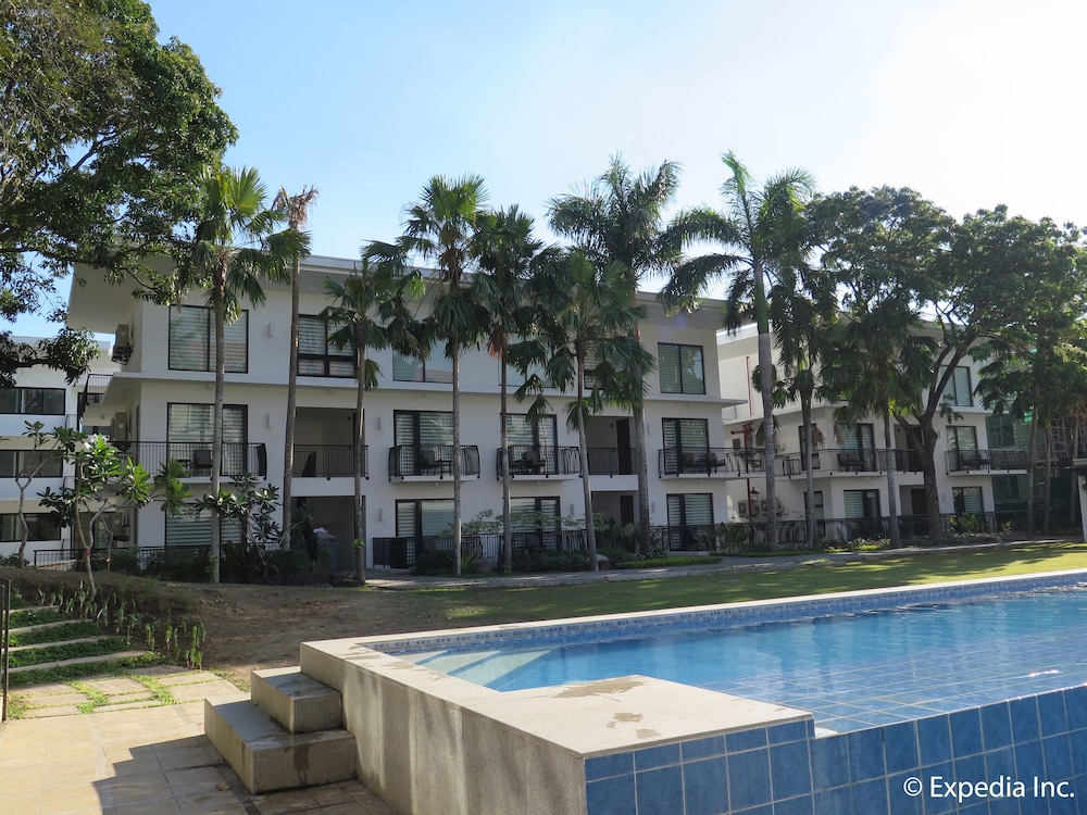 PonteFino Hotel & Residences 49/55