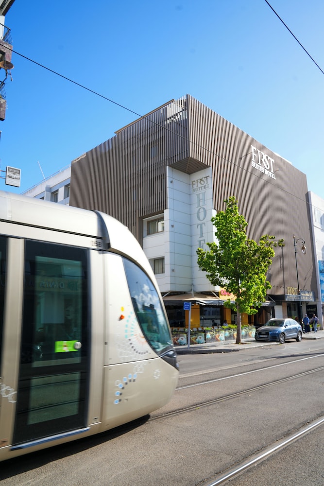 First Suites Hotel 34/35