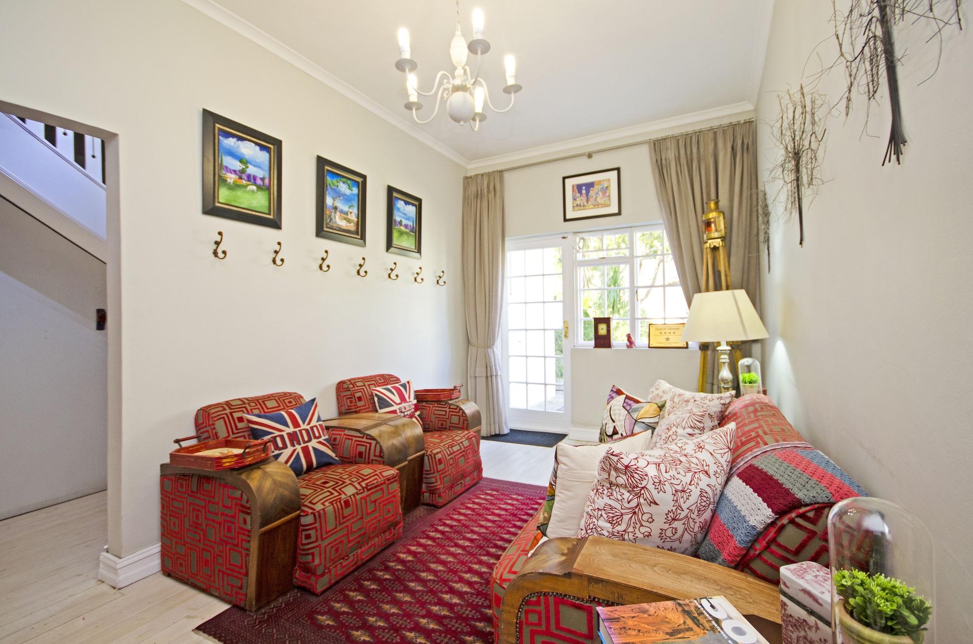 Lodge On Main Guest House 39/60
