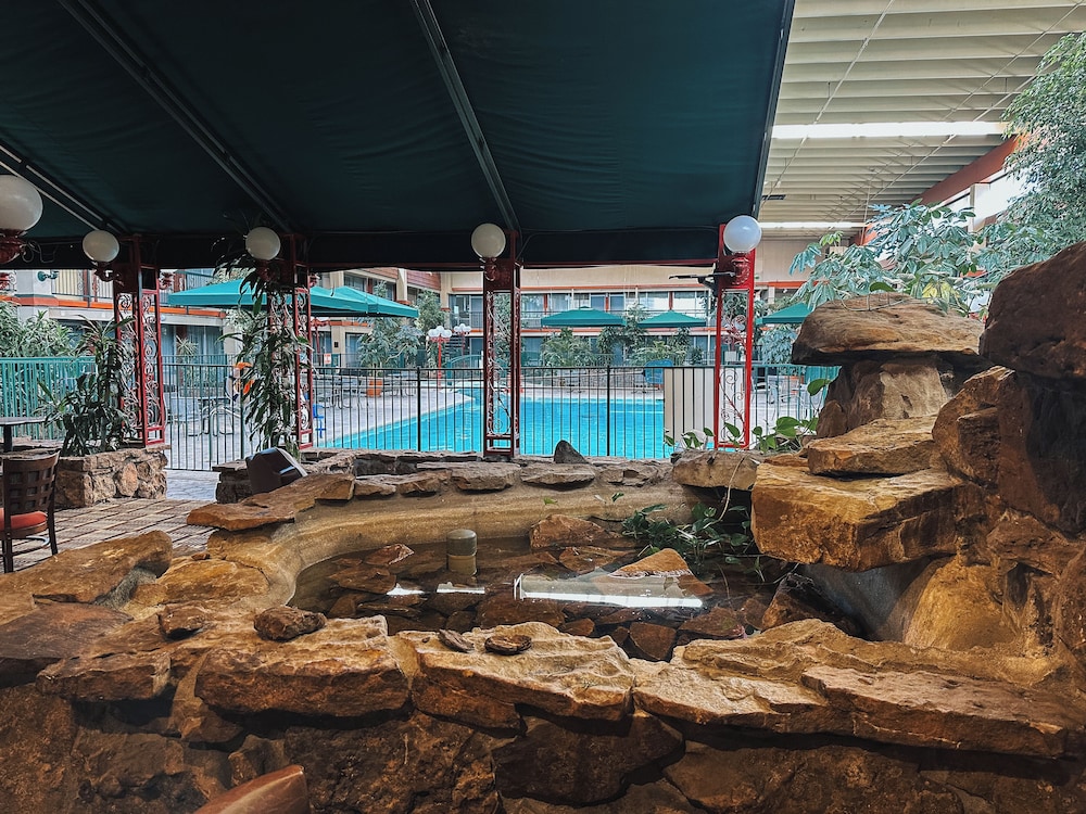 Quality Inn & Suites Fort Collins East 38/58