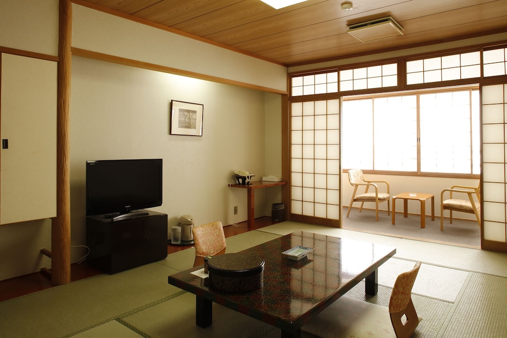 Nikko Astraea Hotel 27/70