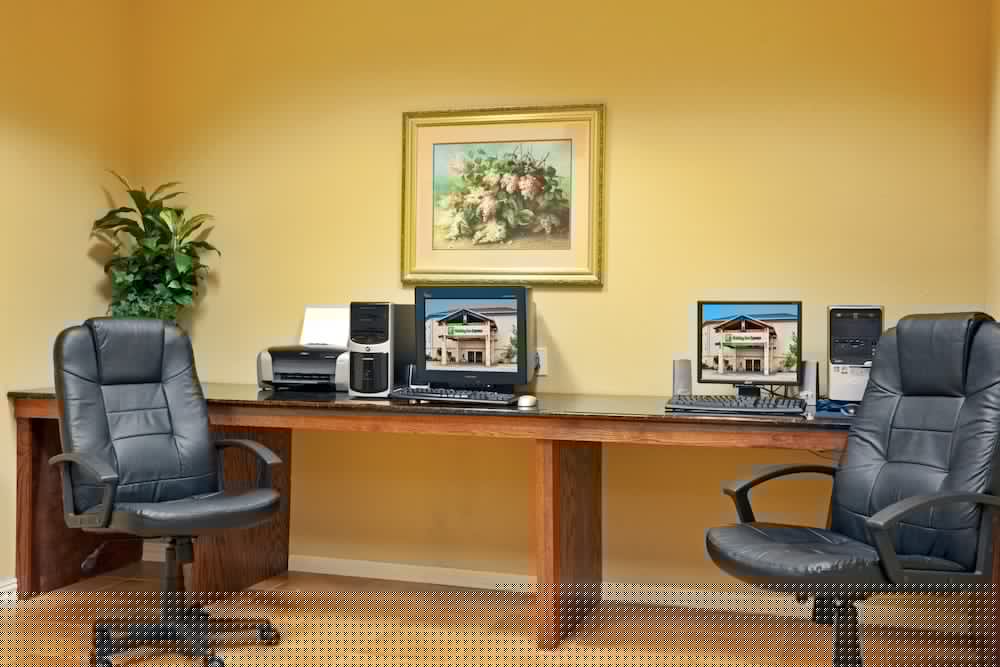Holiday Inn Express Salado-Belton 42/45