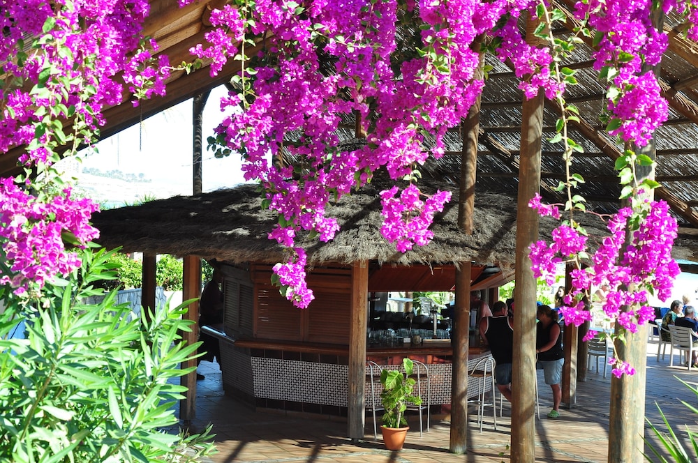 SBH Monica Beach Resort 5/47