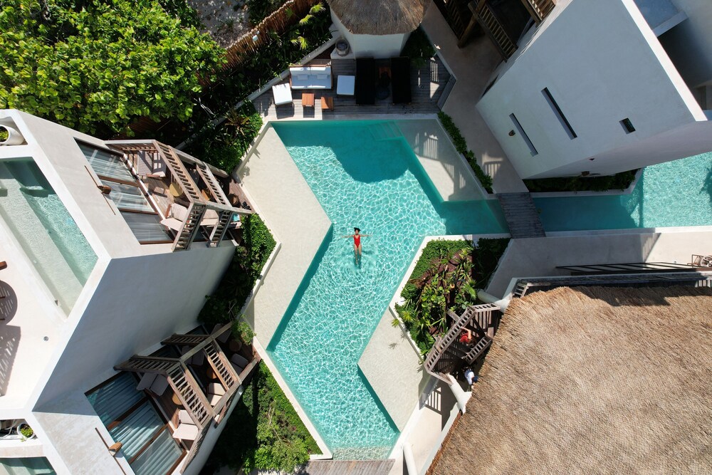 Nerea Tulum 24/50