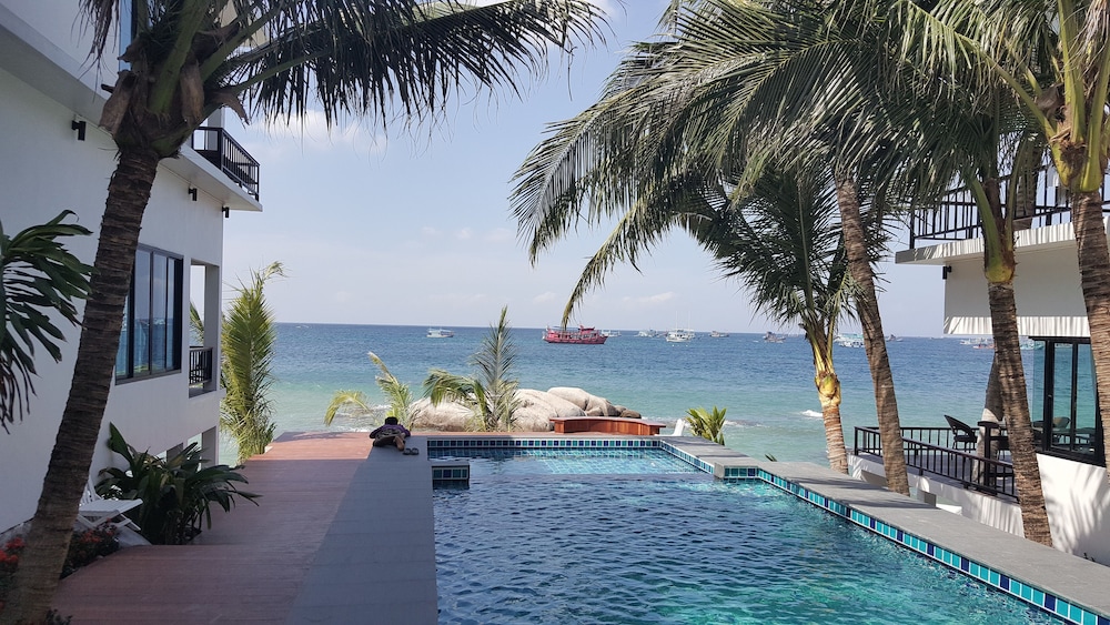 Simple Life Cliff View Resort 73/78