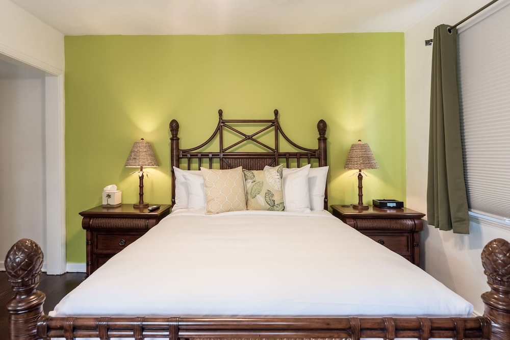 Palm Beach Historic Inn 10/50