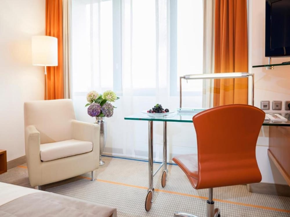Sunday Hotel Main Taunus Frankfurt/Sulzbach 43/67