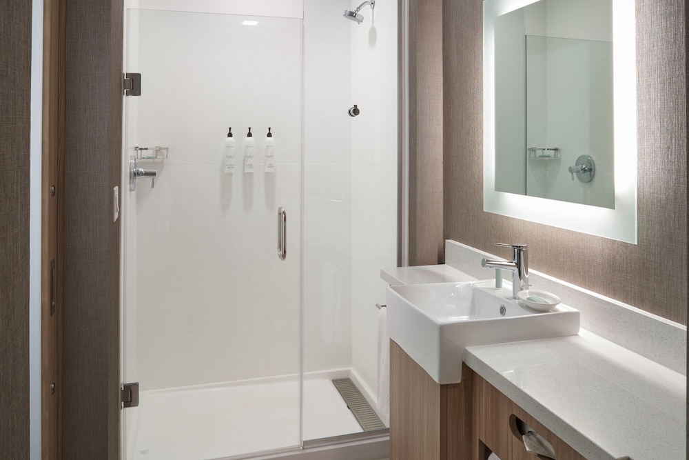 جناح بسرير كينج مع أريكة، SpringHill Suites by Marriott Winter Park 3/7